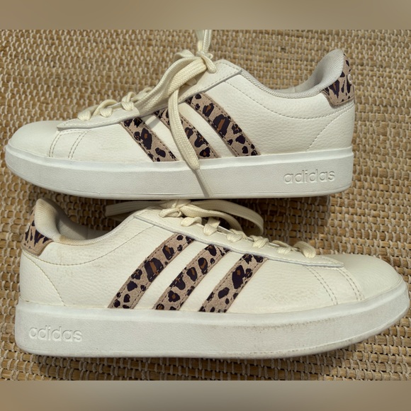 adidas Shoes - ADIDAS s6.5 sneakers-cute leopard signature 3 stripe on cream